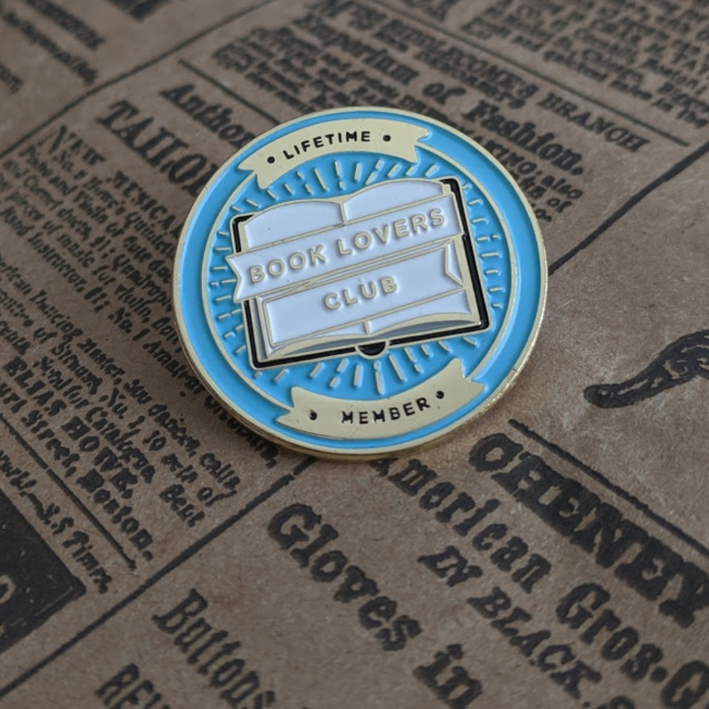 Book Lovers Club Lifetime Member pin brooch